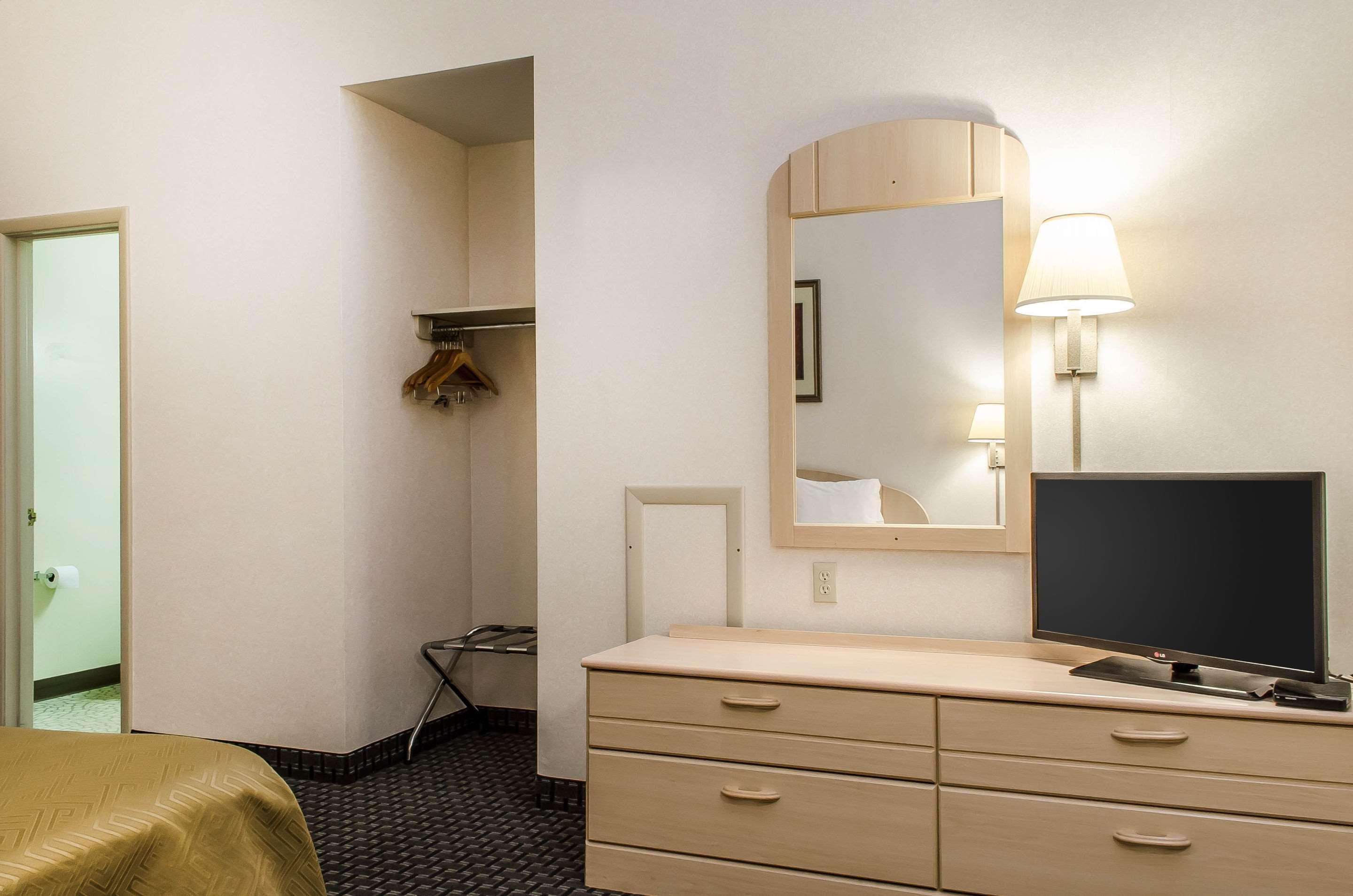 Inn Rodeway - Near
