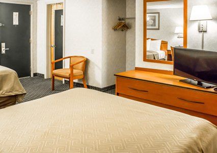 Inn Rodeway - Near 2*
