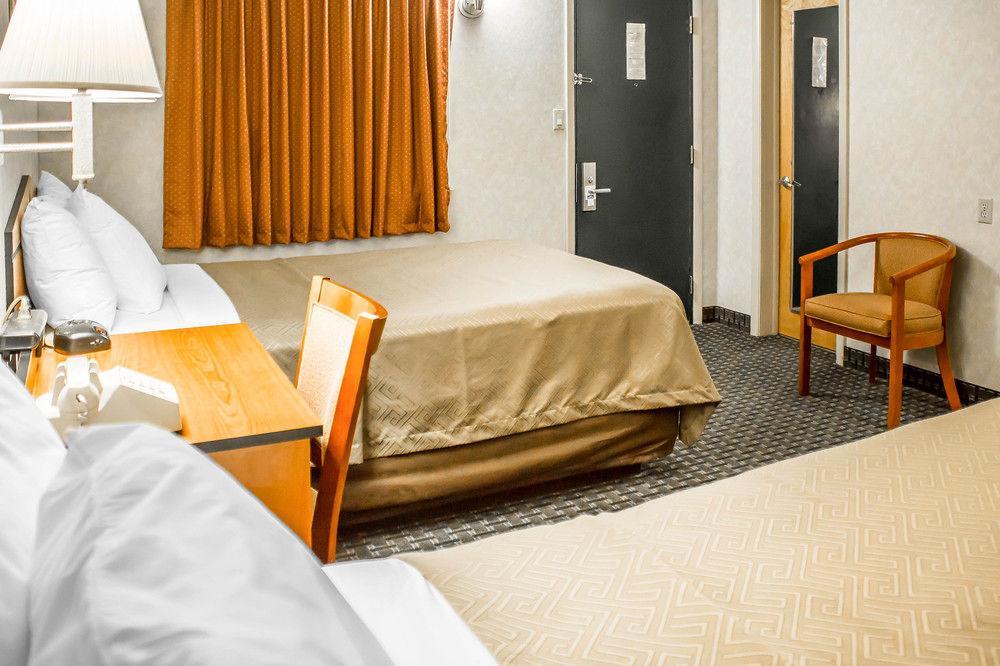 Inn Rodeway - Near 2*