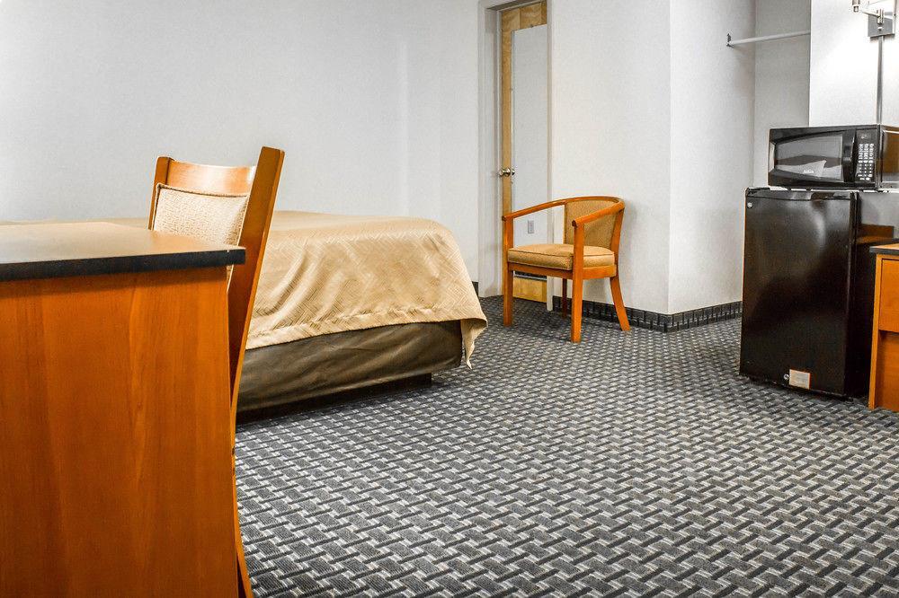Inn Rodeway - Near State College